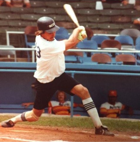 Paul Lukas on X: Sox in shorts vs. tequila sunrise? Actually Double-A  Knoxville White Sox in old Chisox shorts vs. Astros farm team.   / X