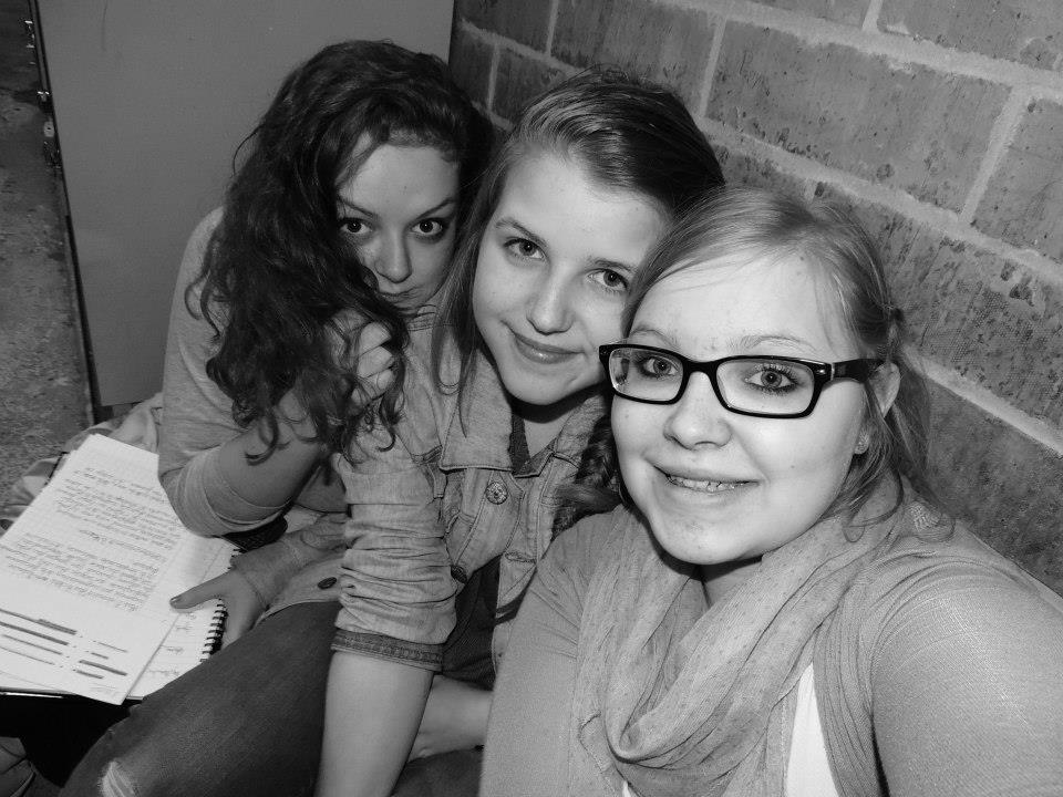 niallifesaver's tweet photo. I miss you so much my babies 😭💘 @Maeliebyt @itsalaneisha #georgeteam https://t.co/9LrhOInPeL