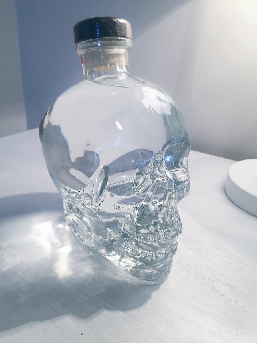thomas__star's tweet photo. Just a bottle of vodka https://t.co/7TsDL0pD05