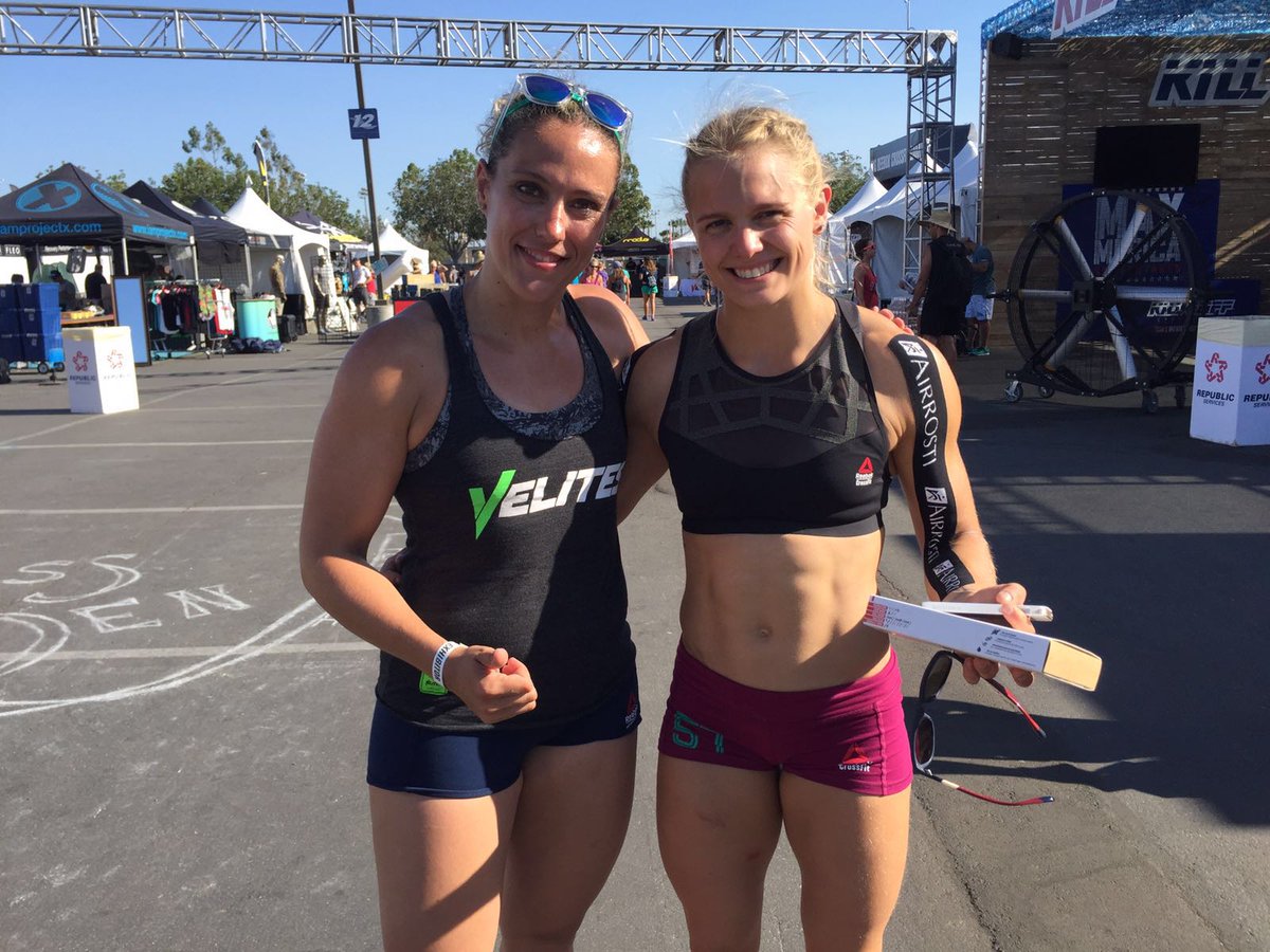VelitesSport's tweet photo. Great moments at @CrossFitGames. Incredible athletes, competitive teams, worldwide boxes... This sport rocks! #cfg10 https://t.co/RHqRgTBUpS