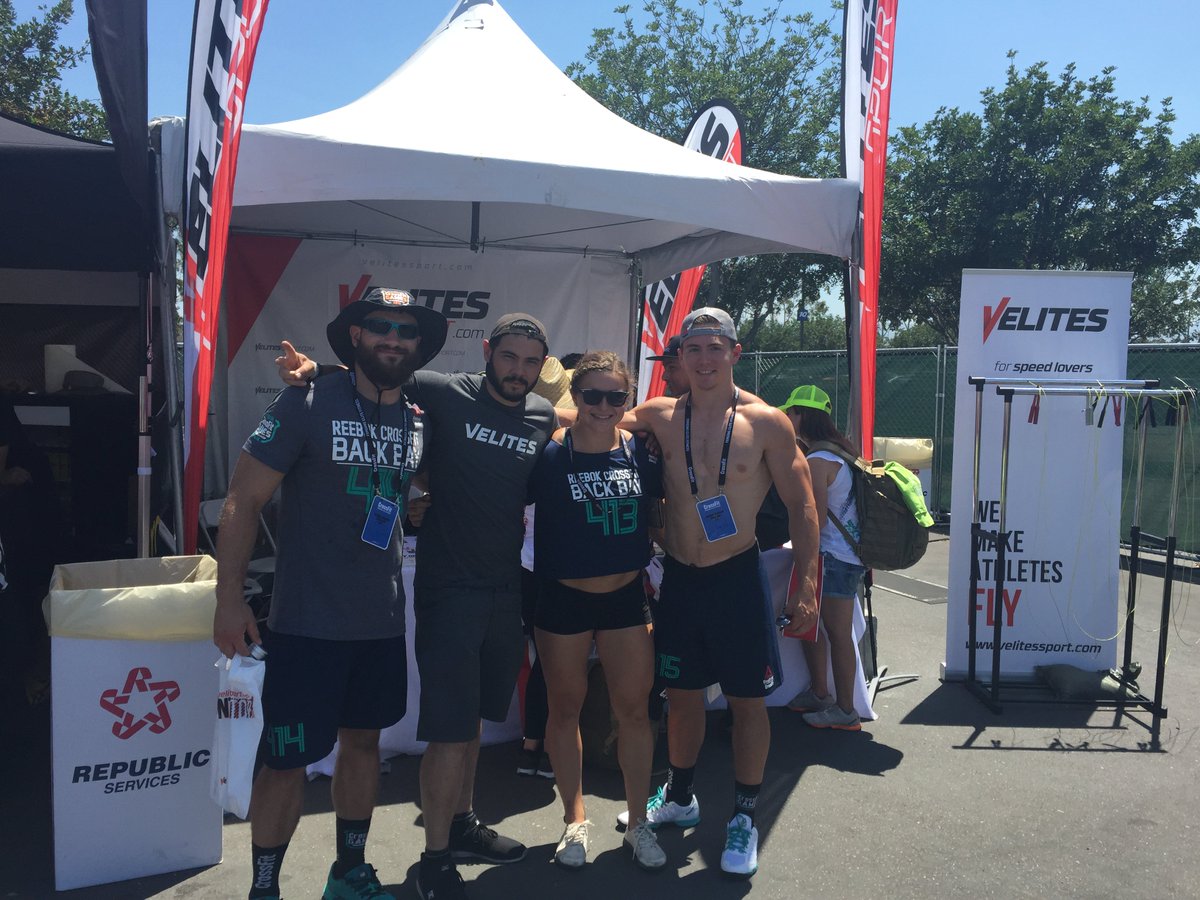 VelitesSport's tweet photo. Great moments at @CrossFitGames. Incredible athletes, competitive teams, worldwide boxes... This sport rocks! #cfg10 https://t.co/RHqRgTBUpS