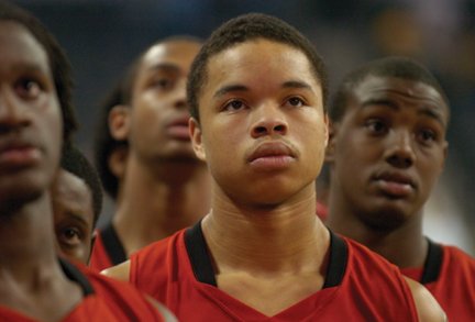 BallisLifeCHI's tweet photo. Thoughts, prayers with family, friends of Jon Mills, former N Lawndale star, rebounding machine shot, killed age 26 https://t.co/tVGtB7kYMB