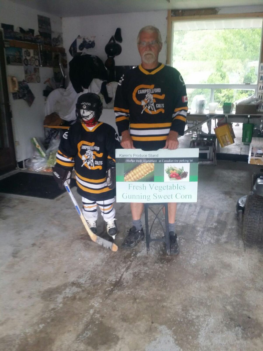 ColtsCMHA's tweet photo. 2015-16 sponsors of the year, Karen's Produce Stand, will once again be set up at Canadian Tire, July 28th. https://t.co/u42w1JMKPg