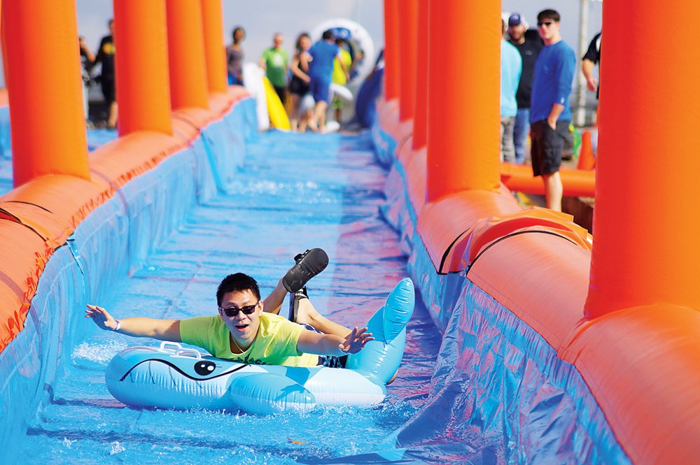 MidlandMirror's tweet photo. The Urban Slide takes over Main Street in @penetanguishene tomorrow! https://t.co/OogfUAja11 https://t.co/O49r6E3HsJ