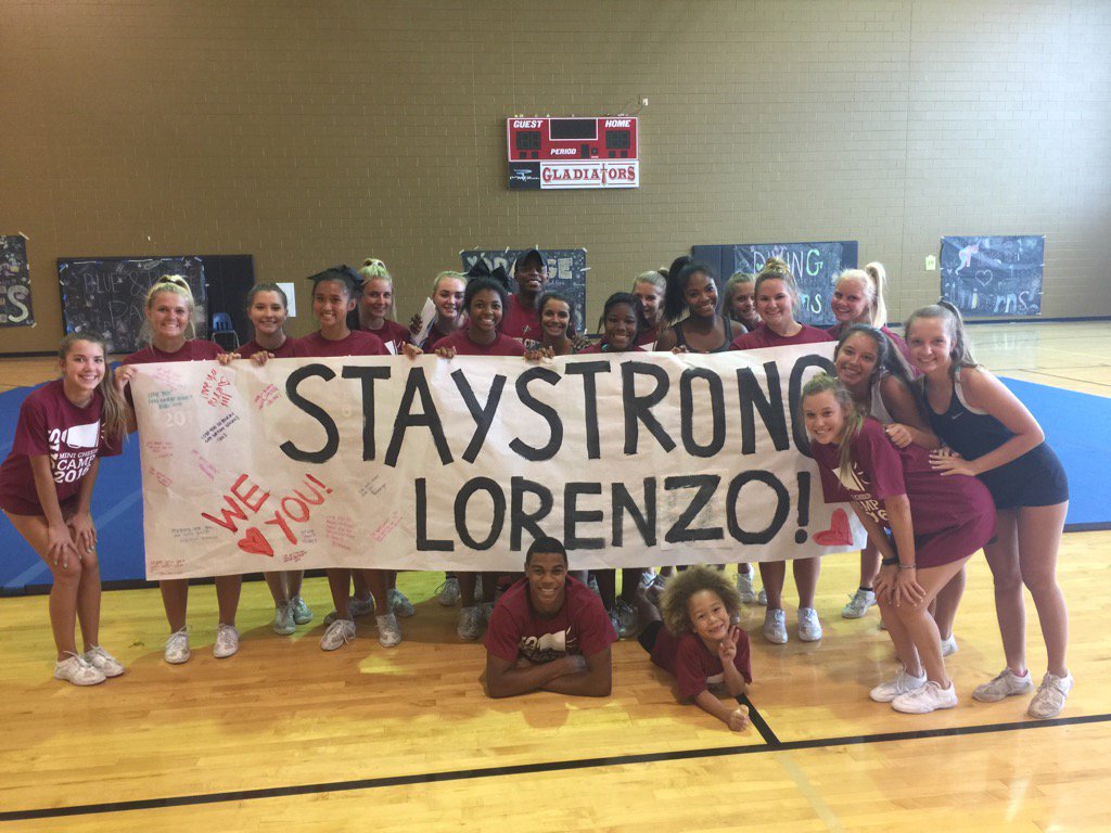 loloscott's tweet photo. Best thing to walk into practice to! These kids and parents are the best! Thank you so much 😉❤️❤️ #JCHS https://t.co/fZ4bpYdHbS