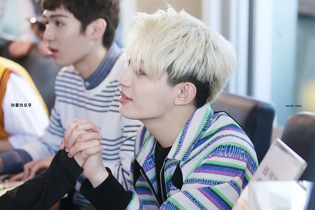 leaderarchive's tweet photo. cr. AFTERNOON OF SUMMER 🌸

#JINHOO #UP10TION #업텐션 #진후 #김진욱 https://t.co/NoazD53pmq