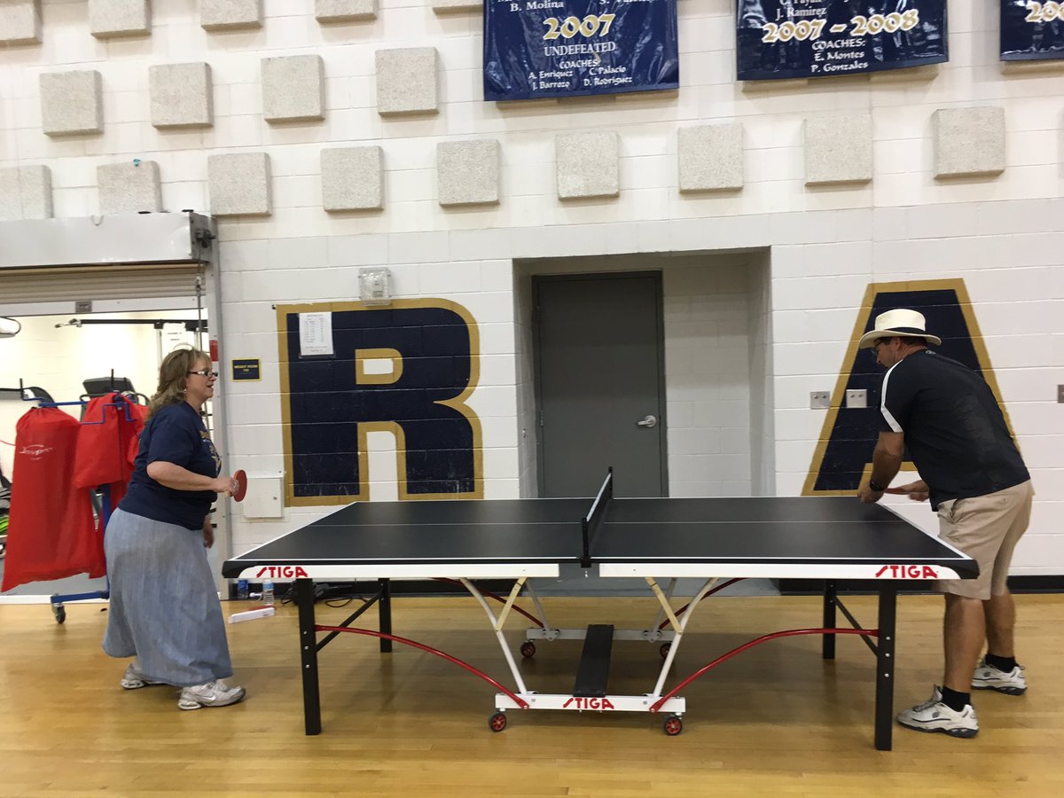 Escontrias_SA's tweet photo. Getting pumped up for the school year with team building activities.We are family at Sun Ridge! #TeamSISD https://t.co/0TCLlsjTJi