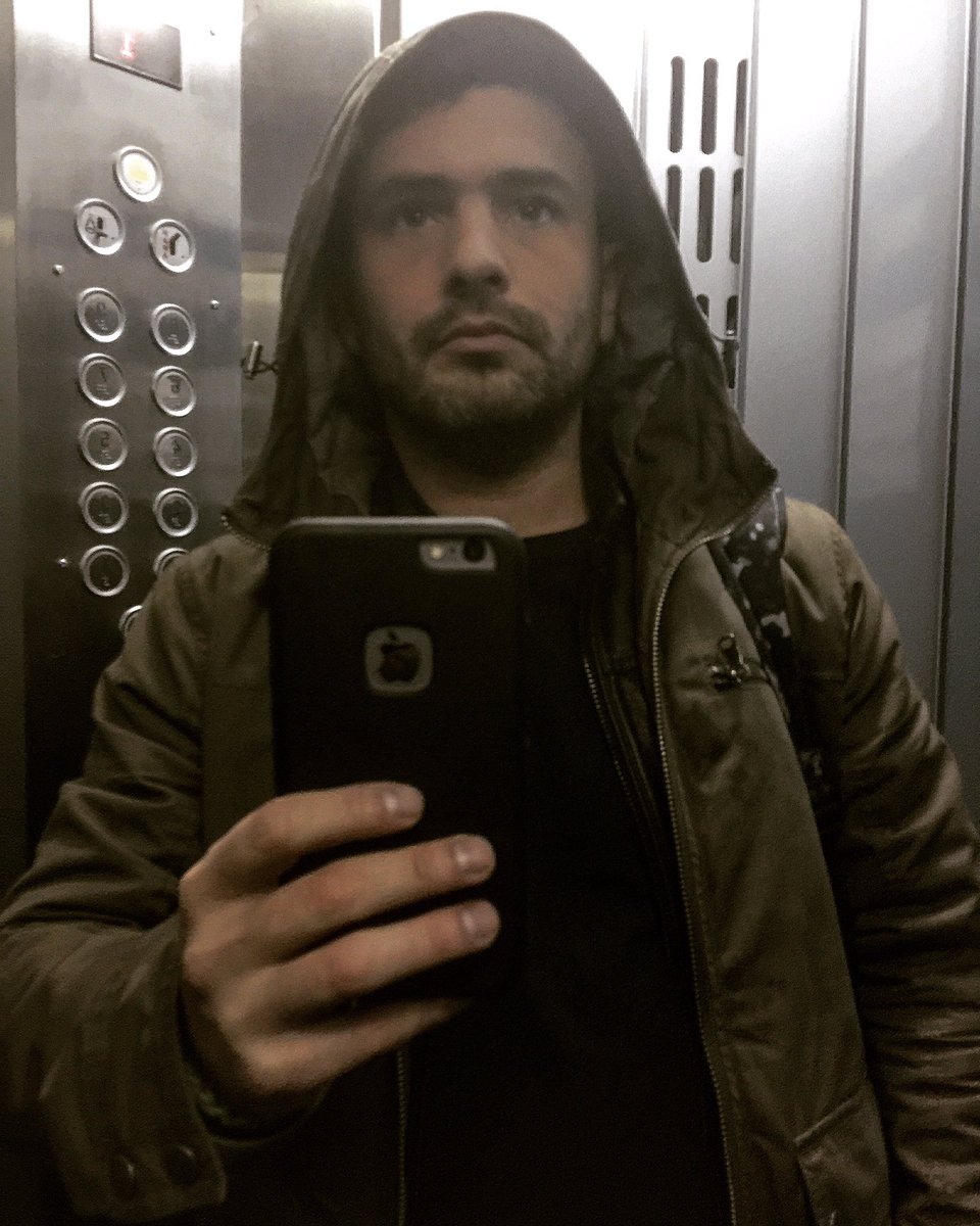GuillermoFelipe's tweet photo. #BuenLunes contra #lluvia y #frio a la calle!No importa nada xq vi el vídeo de @miguegranados d #Ferdente y #Pashkus https://t.co/SYRr5iyjel