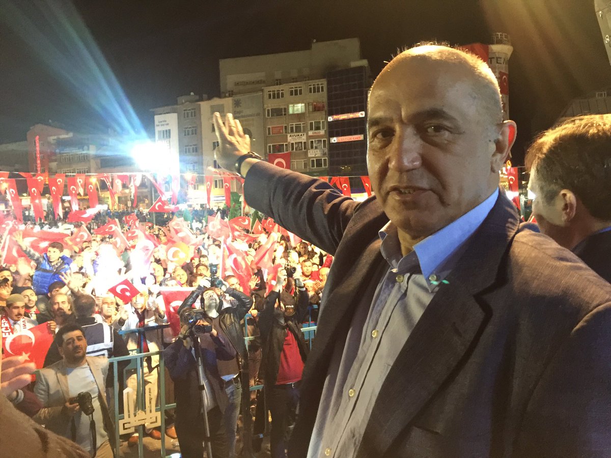 m_ilicali's tweet photo. Demokrasi nöbetimizin 11'inci gününde, ilk günki ruhla kutsal nöbetimize devam ediyoru #81İlTekYürek #BizTürkiyeyiz https://t.co/VNNlxz3LVq