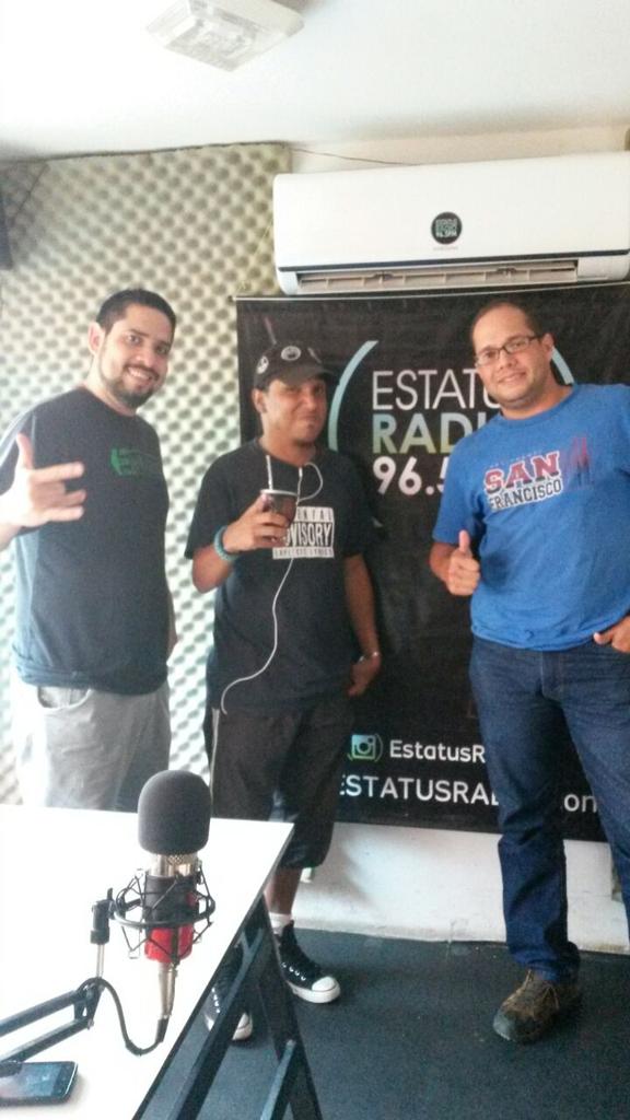 Renacy2016's tweet photo. Conversando de nuestro proyecto con el pana @gilbertosalinas por @EstatusRadio #EstacionRock... https://t.co/gU7p4prD57