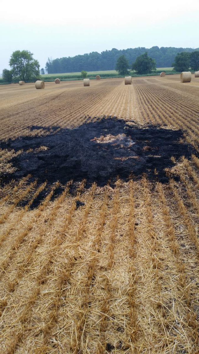 RosieLBee's tweet image. This could have been so much worse! #lighteningstrike