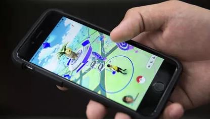TheTorontoSun's tweet image. Newmarket woman charged after allegedly shooting at Pokemon Go players. ow.ly/lOF2302AX3y