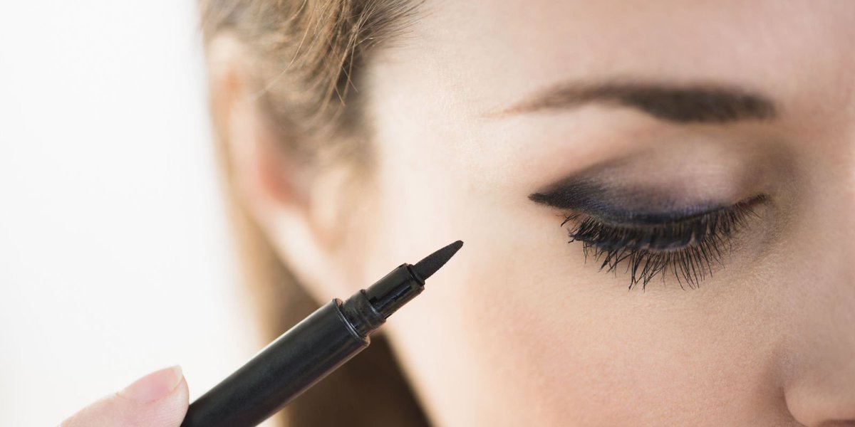 makeupplusapp's tweet photo. The FIX! Check out these easy ways to fix makeup errors! #ThatFix https://t.co/aZyNfsOjT1 https://t.co/Zgb9eQIZRD