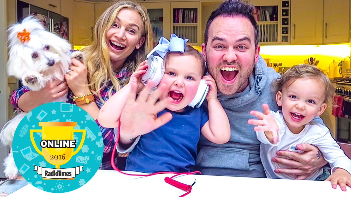 RadioTimes's tweet photo. Meet your first ever Radio Times Online #TVChampion - The #SacconeJolys! #friendliestfriends https://t.co/a4cy4jmo0I https://t.co/g5WcUyzouF