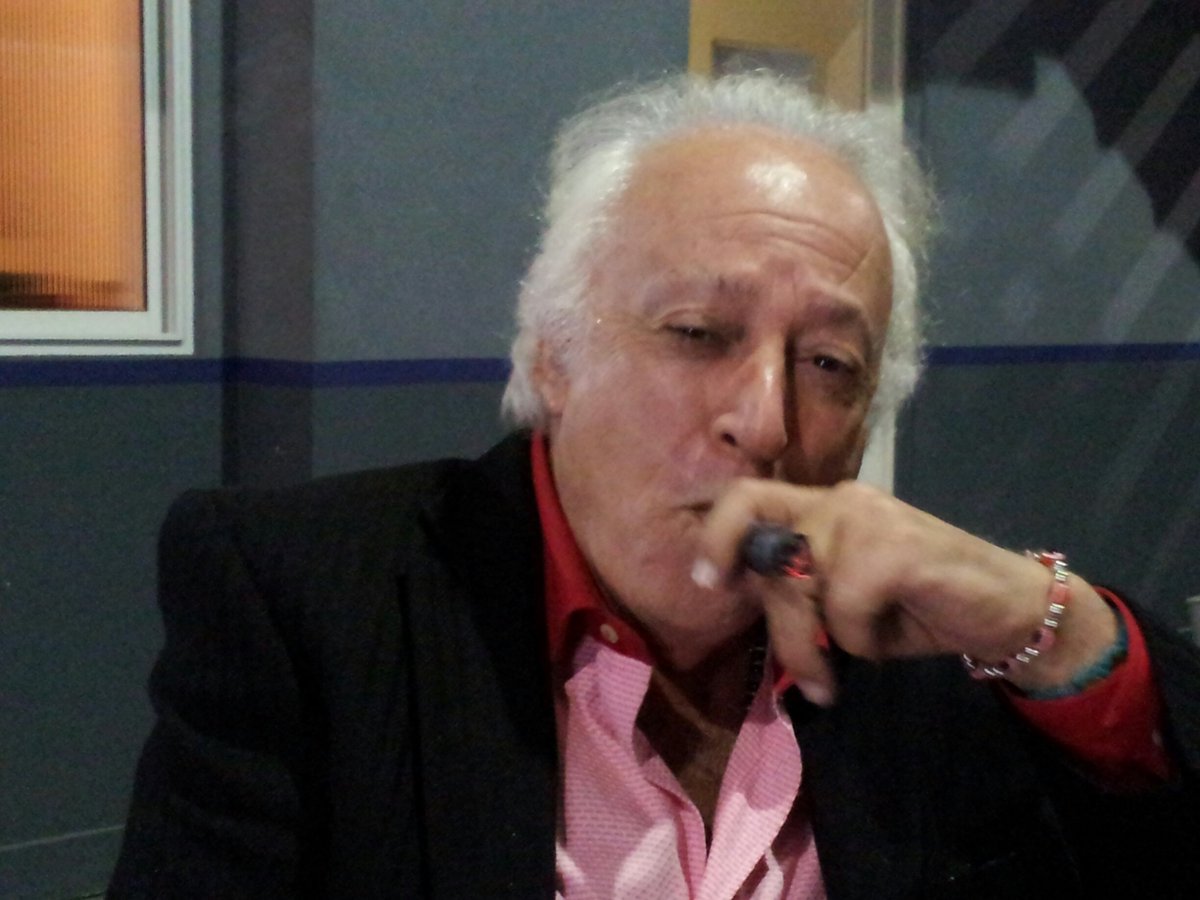 cbshows's tweet photo. @NADIA AGUILAR   SKS  PRONTO LLEGA CHARLY BIANCHI https://t.co/3gkS83c5P8