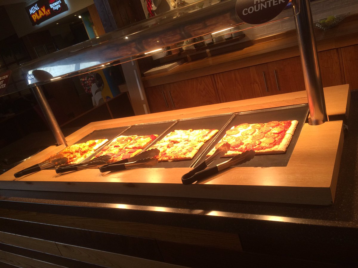 Chip shop favourites trial has finished, back to the usual chefs counter #pizzaparlour amylou8725 <a href="/seanquirke1888/">Sean Quirke</a>