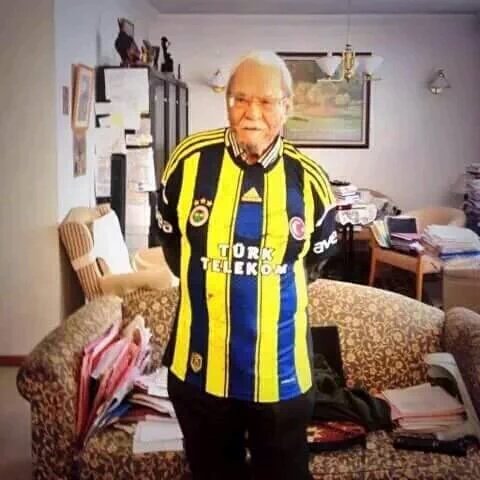 MedyaFener's tweet photo. Hayat��nı kaybeden tarih profesörü Halil İnalcık'a Allah'tan rahmet diliyoruz. Başımız sağolsun. https://t.co/fssC6HIs9B