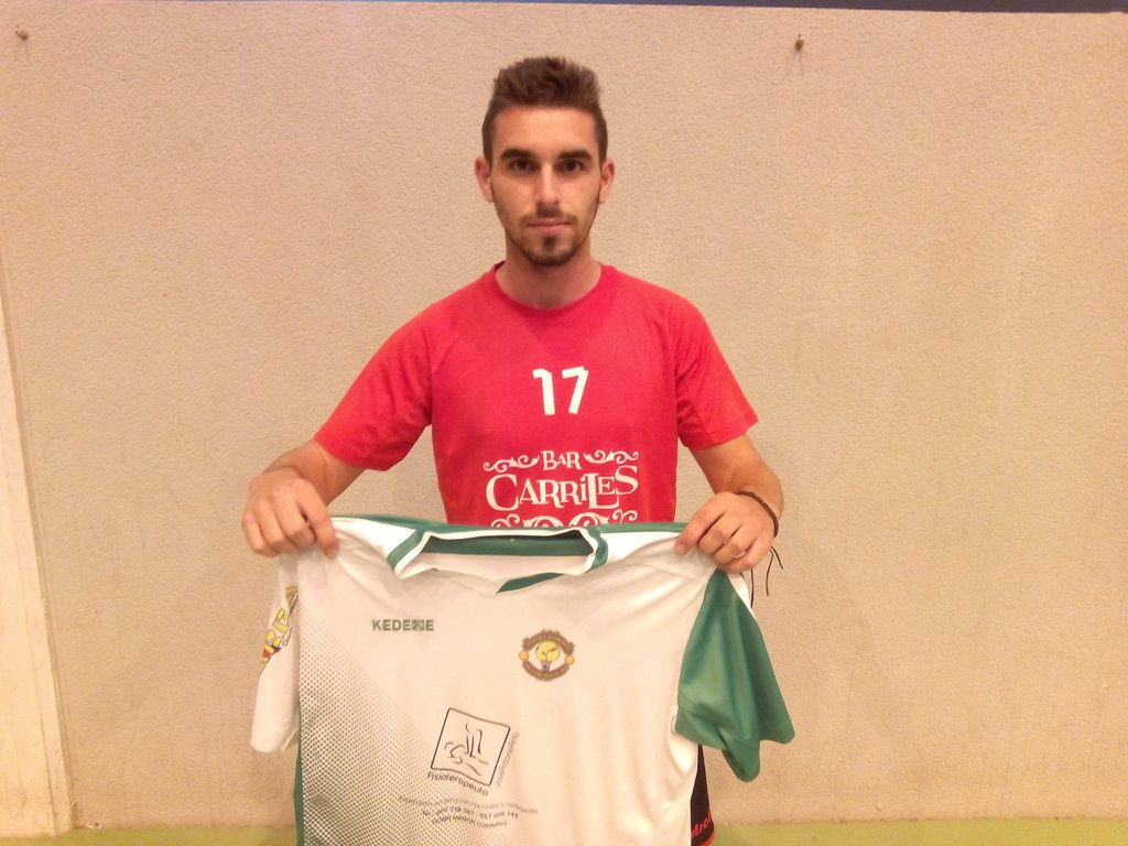 Renovaciones | El pívot de 23 años, <a href="/antoniojalao9/">antonio  jesus</a> , sexta renovación del sénior de cara a la temporada 16/17.