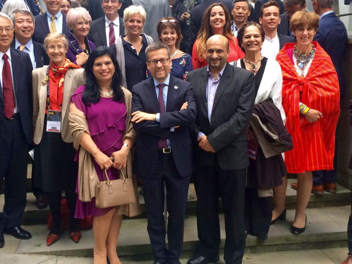 margagual's tweet photo. Thank you @Moedas for your commitment and leadership @ESOF2016 #ESOF16 https://t.co/4904iotiAW