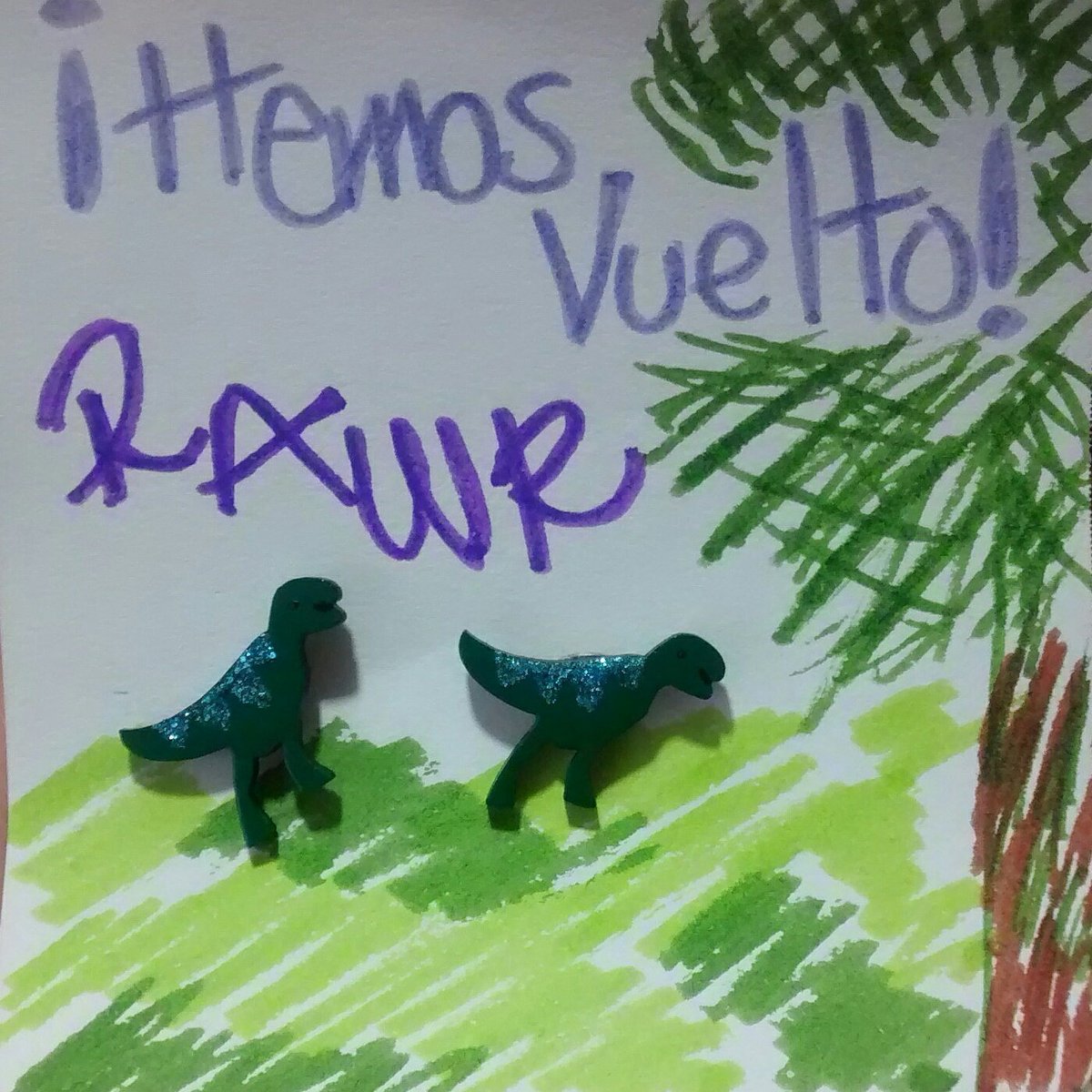 Juanit4Rouge's tweet photo. ¡ R A W R !
Friteras jurásicas
Broches Rex a 2000 pesos c/u
#FridaLaFrita #Dinosaurio #Rex #Pins #Rawr #RexDinosaur https://t.co/i8mQ9AT1Zv