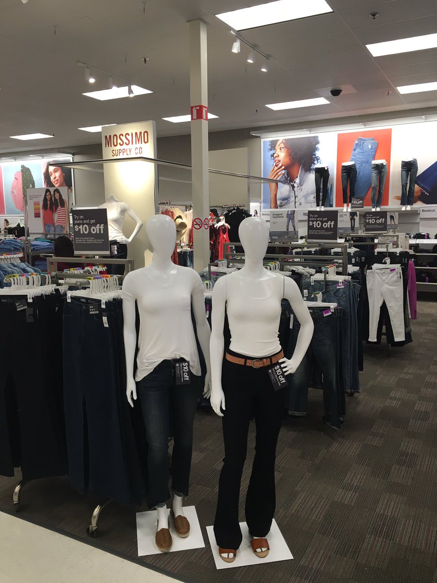 DenimDays are here at T-0249!! <a href="/Angelica0249/">Angelica</a> @jjonesca <a href="/noha_G296/">Noha Elezaby_VMD</a>