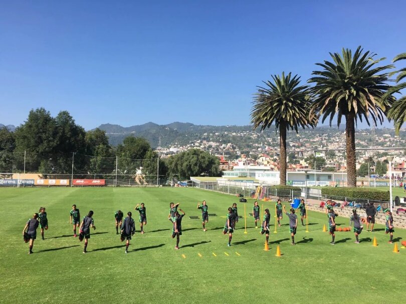 MeynMania's tweet photo. Con todo también con mi @miseleccionmx #sub20 #Femenil apoyo incondicional @WeraKuri @Pamboleras https://t.co/LPIFJZWbLK