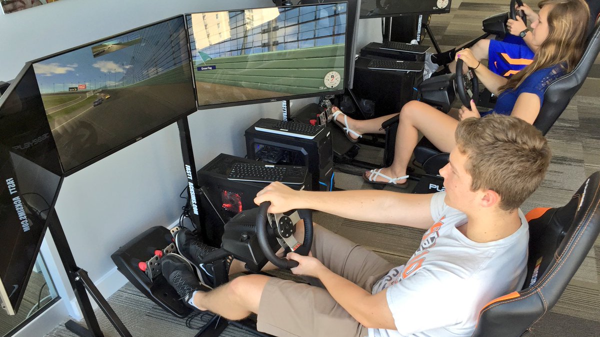 Nascar Heat On Twitter Matt Tifft Was Back In The Driver S Seat Today For A Little Nascarheat Evolution