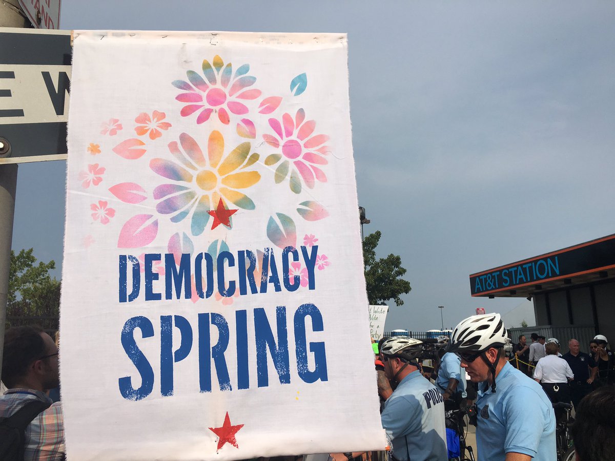 RoseAnnDeMoro's tweet photo. Dem Elite give speeches inside. People protesting, getting arrested, chanting 'Election Fraud' outside #DemsInPhilly https://t.co/WFOKfDYLes