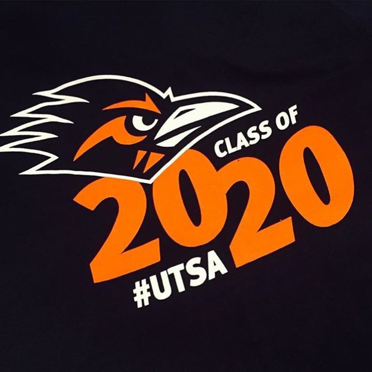 UTSA_SLA's tweet photo. The Señoritas 💃 of #SLA would like to welcome class of 2020 to UTSA! ❤️💚💛 #gorunners #utsa2020 #utsagogreek #utsasla https://t.co/cXmewKCUWG
