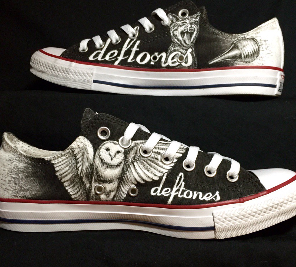 AlzadoCo's tweet photo. Hand drawn @deftones #converse @iamchino__ @FamousFootwear #famousfootwear #handdrawn #deftones https://t.co/iodck5j8hF