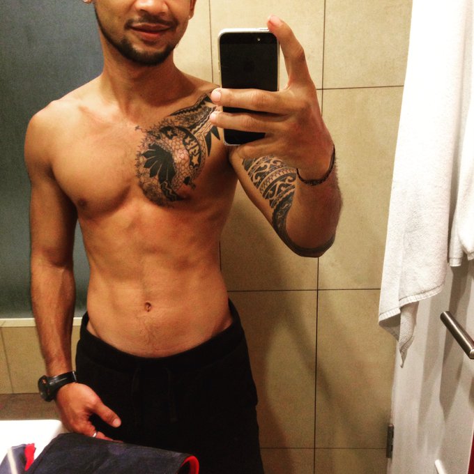 Tattoo its make looks more batter...more tattoos or this enough??? https://t.co/W1t7blvTrO