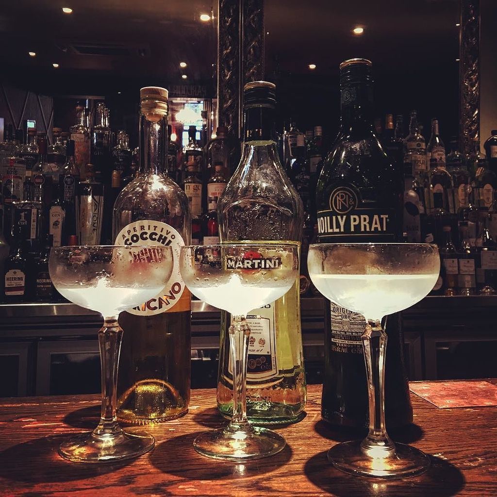 GinZealand's tweet photo. Trying different vermouths to learn more about #Martini @theginroom with @jmillargram #auckland #newzealand #ginsta… https://t.co/d1bbwqICJC
