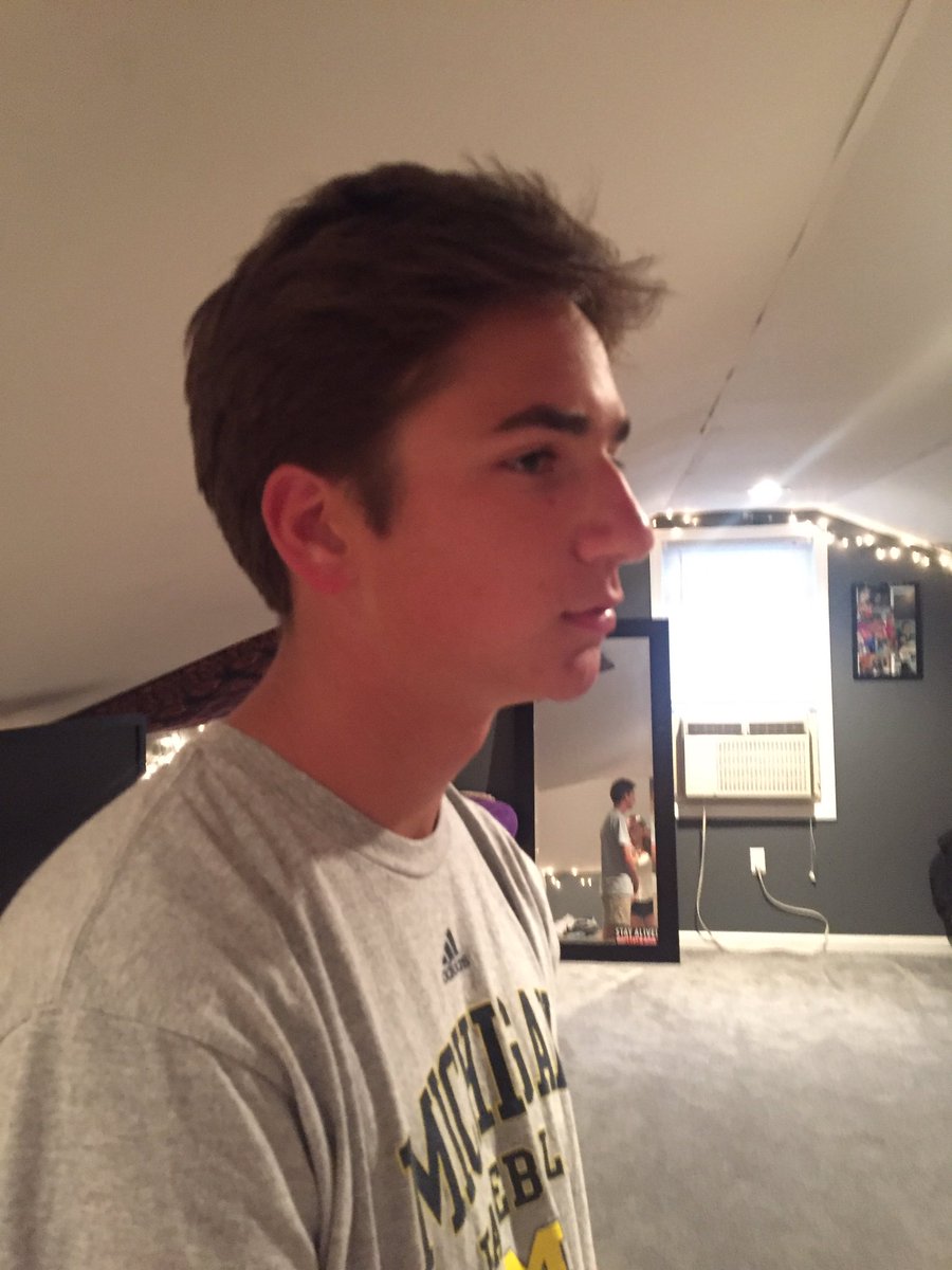 maloriehurd's tweet photo. 400 rts and Alex shaves his head!!!! RT PLZ!!!! @alexparf13 https://t.co/Zyb6jmKZcz