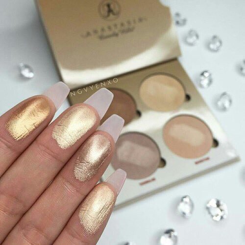 RT TO WIN: abh glow kit in sun dipped
(Must be following me so I can dm you)