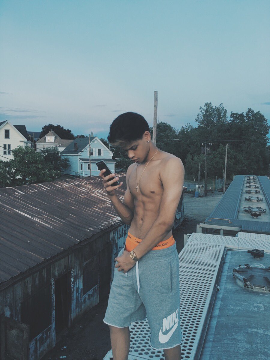 andrewfontenott's tweet photo. aye https://t.co/bmUPBeOrGp