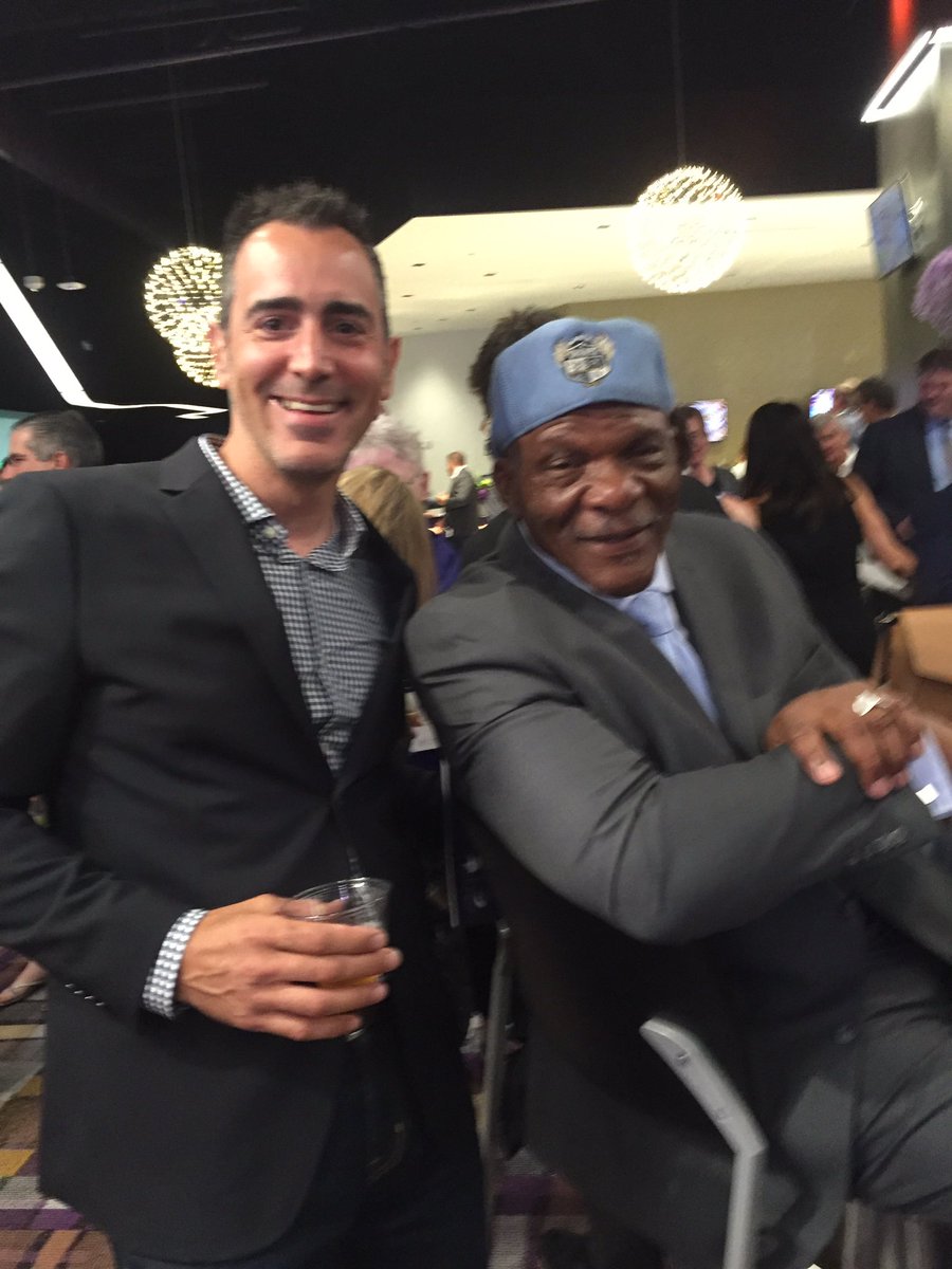 Legend at the beautiful new Vikings stadium #vikingartyparty