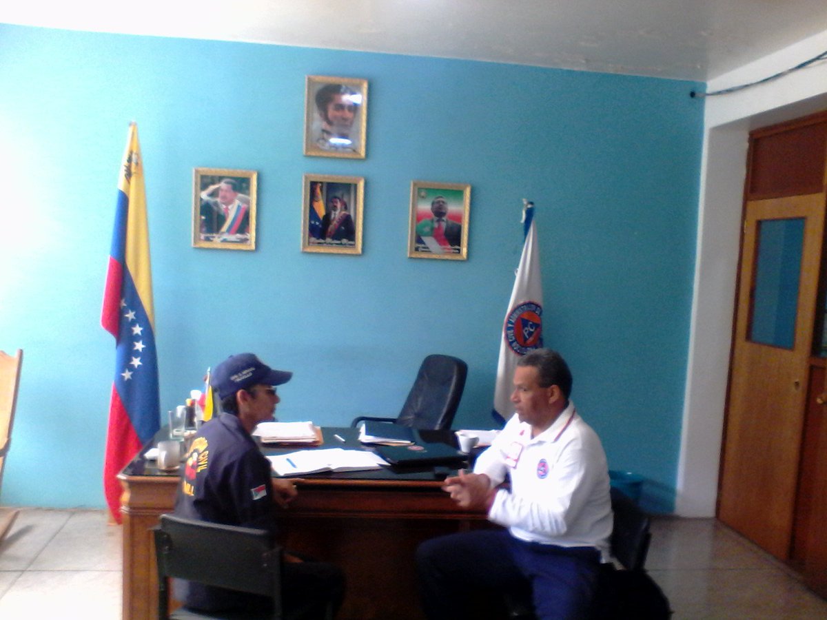 Voluntarios (as) tweet media
