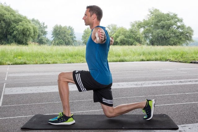 JamesMcDeezy's tweet photo. The 6 essential core exercises runners should be doing... https://t.co/FD9TY1Km95 #adidasemployee https://t.co/bF3PQW2tRk