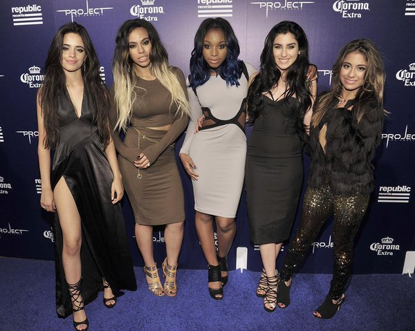 ryujinvision's tweet photo. #1YearofFifthHarmony
#2YearsOfFifthHarmony
#3YearsOfFifthHarmony
#MTVHottest Fifth Harmony https://t.co/w3FRCImc2V