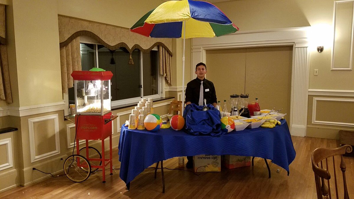 NoamHashabbos1's tweet photo. Part of the refreshing setup from our past event's Melava Malka ⛱ #hotel #noamhashabbos #melavamalka #koshervacation https://t.co/VjKeTxpW0V