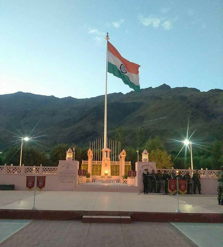SVMahurkar's tweet photo. #kargilvijaydiwas A story of recapturing every inch of d mountain,unflinching commitment,Valiant sacrifice 4d Nation https://t.co/xkJ1eImHZO