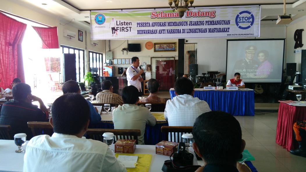 Seminar advokasi membangun jejaring pembangunan berwawasan anti narkoba di lingkungan masyarakat