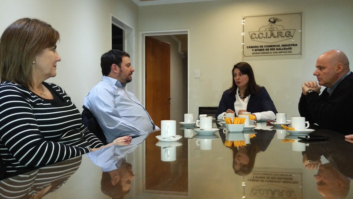 kingmaconcejal's tweet photo. Concejal:Kingma Juan,Junto a Integrantes de la Camara Comercio,Dando Todo Su Apoyo al Sector. https://t.co/P7F8Jg4tCt