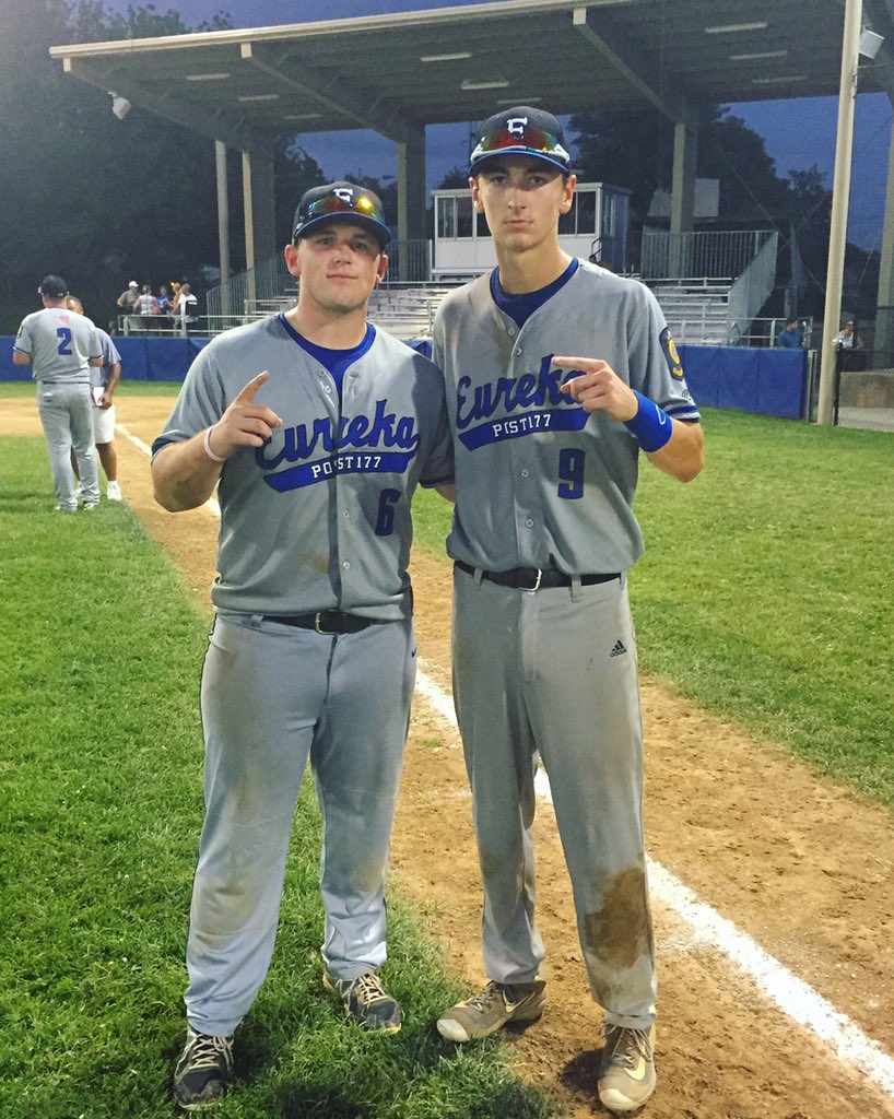 Z_HUStler_4's tweet image. Happy Birthday to my future roomie @boonyack 🎉 The 4-5 punch was lit this summer. Can't wait for MoVal 😈⚾️ #BarsOnly