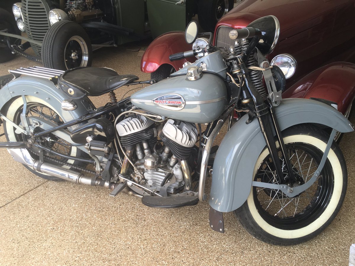 auctionguydan's tweet photo. 1946 WL45 #SuicideShift #HarleyDavidson 
Bid now @eBay 
https://t.co/NyyrtjViDS @storageauctnet #StorageWars @AETV https://t.co/iAvNRCLhED