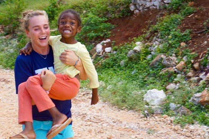 LaxVolCorps's tweet photo. Nothing but smiles🇯🇲🇯🇲🇯🇲#CoachServeLearn #OneLove https://t.co/cLzeqq4NZO
