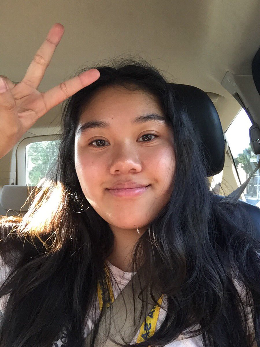 cashewnoodles's tweet photo. got my UCSC lanyard after orientation & I'm officially a banana slug #ucsc2020 https://t.co/hU1Ake13g3