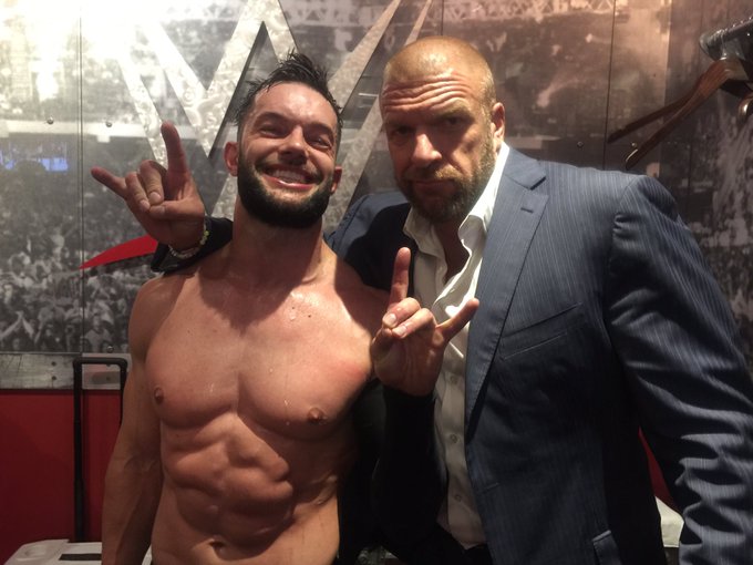 Ver imagem no Twitter Ver imagem no Twitter