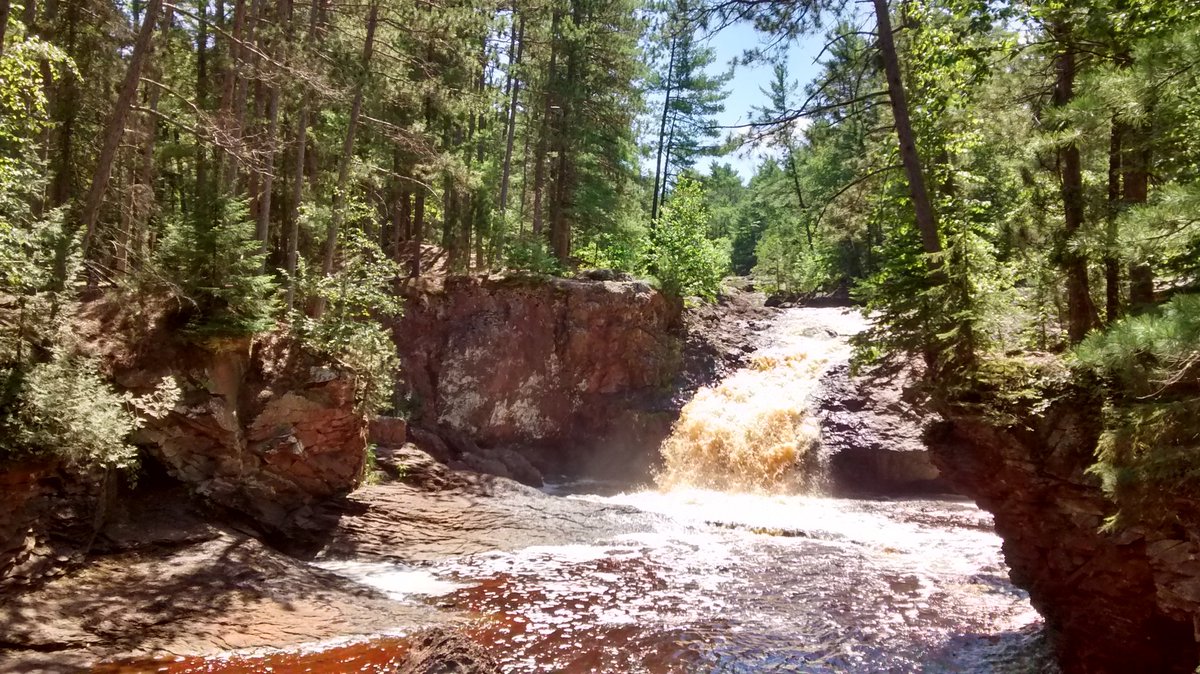 SKetchamMusic's tweet photo. @DiscoverWI there's a reason it's called God's Country. #Amnicon #Wisconsin #DouglasCounty https://t.co/Cx25gUF3MN