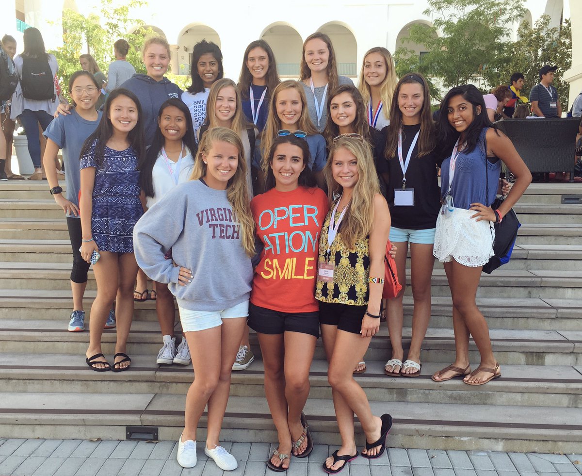 pahsopsmile's tweet photo. Caught these lovely ladies representing PA at ISLC.  Can't wait for next year in ROME!!! #ISLC2016 #UntilWeHeal https://t.co/to0evd0viN